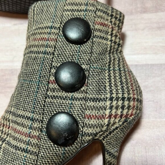 diba Plaid Ankle High Heel Boots With Button Detail & Side Zipper Closure - Picture 10 of 14